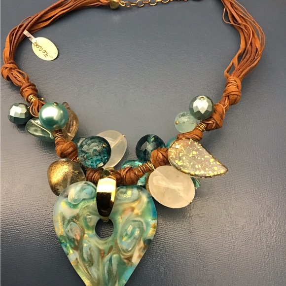 NWOT Beautiful Heart Murano Glass Statement Necklace - Picture 3 of 5